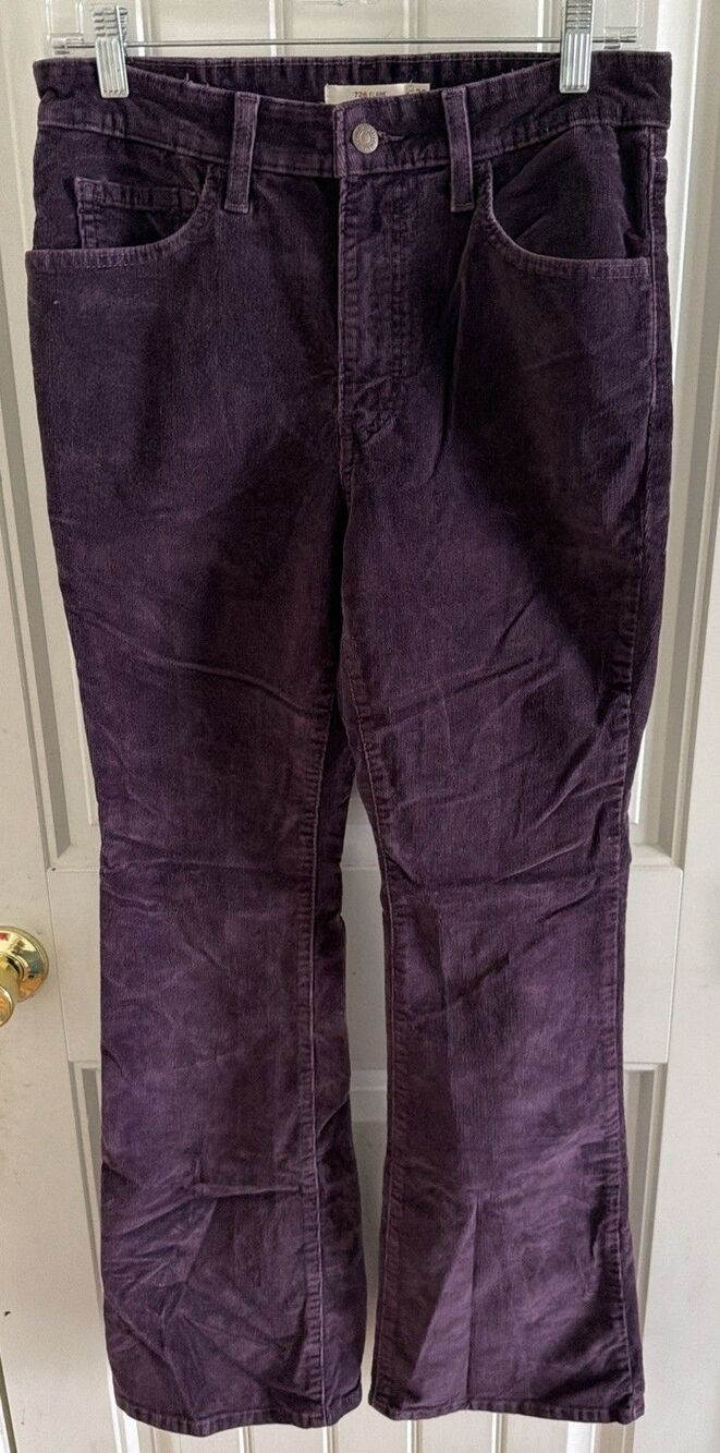 Vintage Y2K Levi's 726 Womens 30 Flared Wide Leg Corduroy Pants